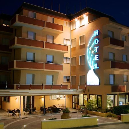 Hotel Il Delfino San Vincenzo Exteriér fotografie