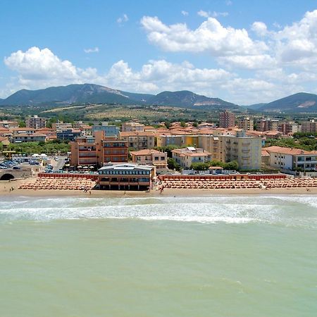 Hotel Il Delfino San Vincenzo Exteriér fotografie