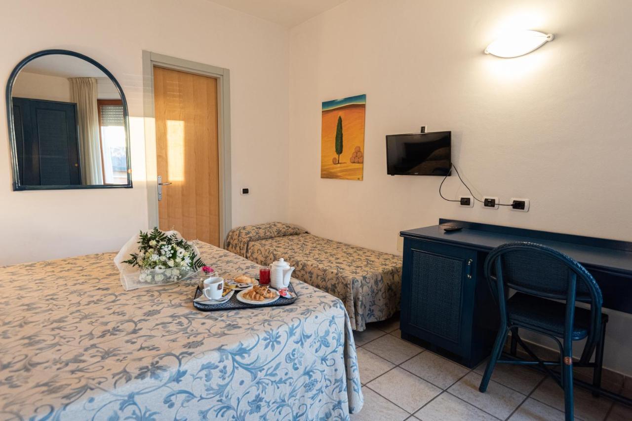 Hotel Il Delfino San Vincenzo Exteriér fotografie