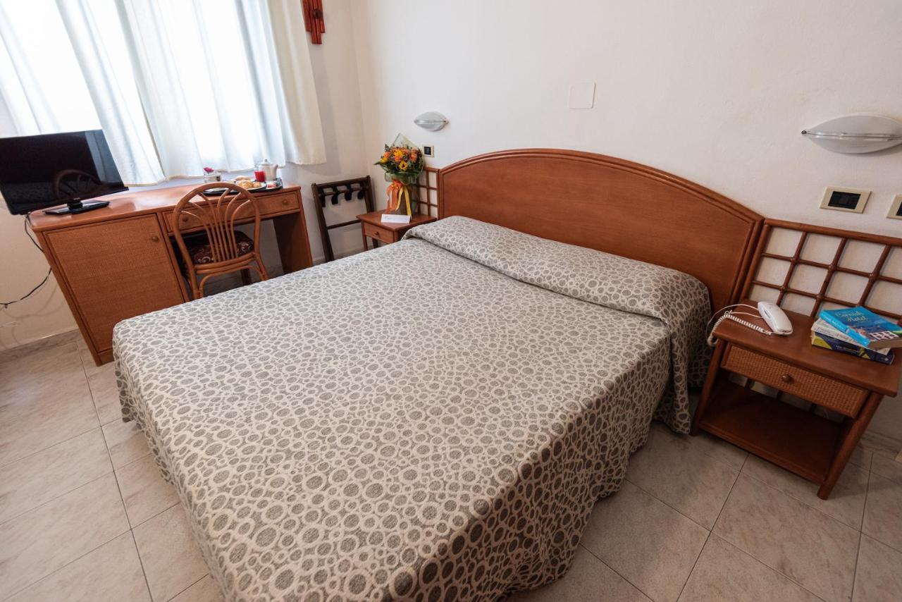 Hotel Il Delfino San Vincenzo Exteriér fotografie