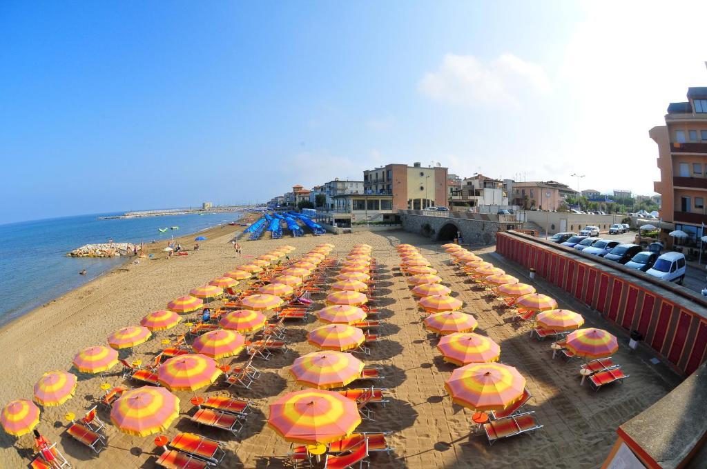 Hotel Il Delfino San Vincenzo Exteriér fotografie