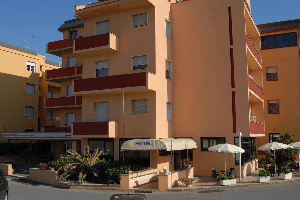 Hotel Il Delfino San Vincenzo Exteriér fotografie